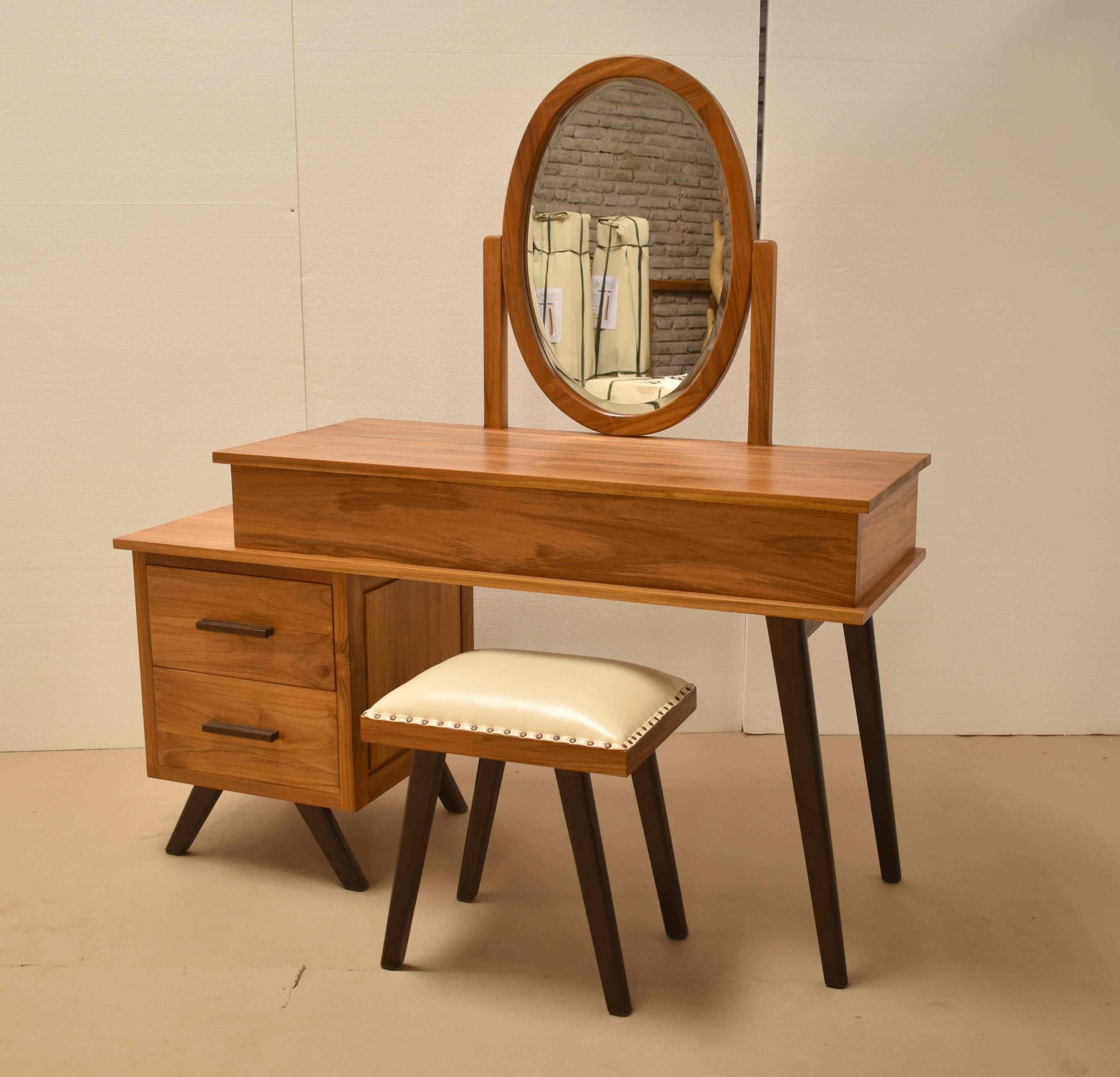 AEC-06-Retro-Vanity-Unit-Oval-Mirror-Stool-scaled-1.jpg