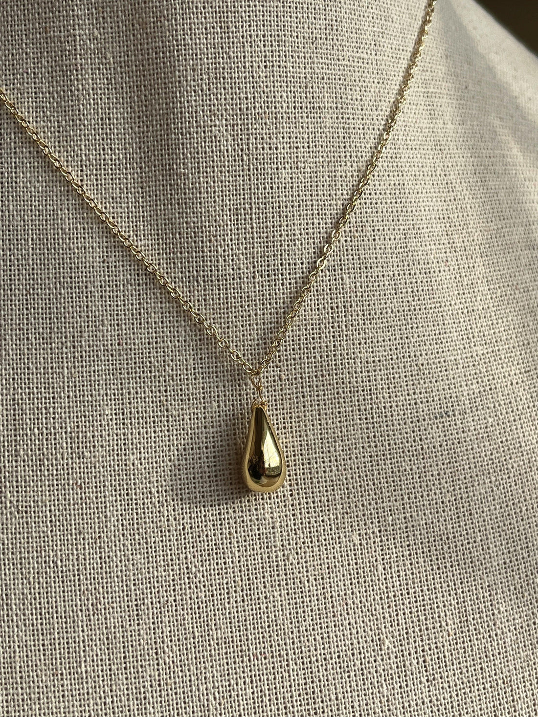 Droplet Necklace