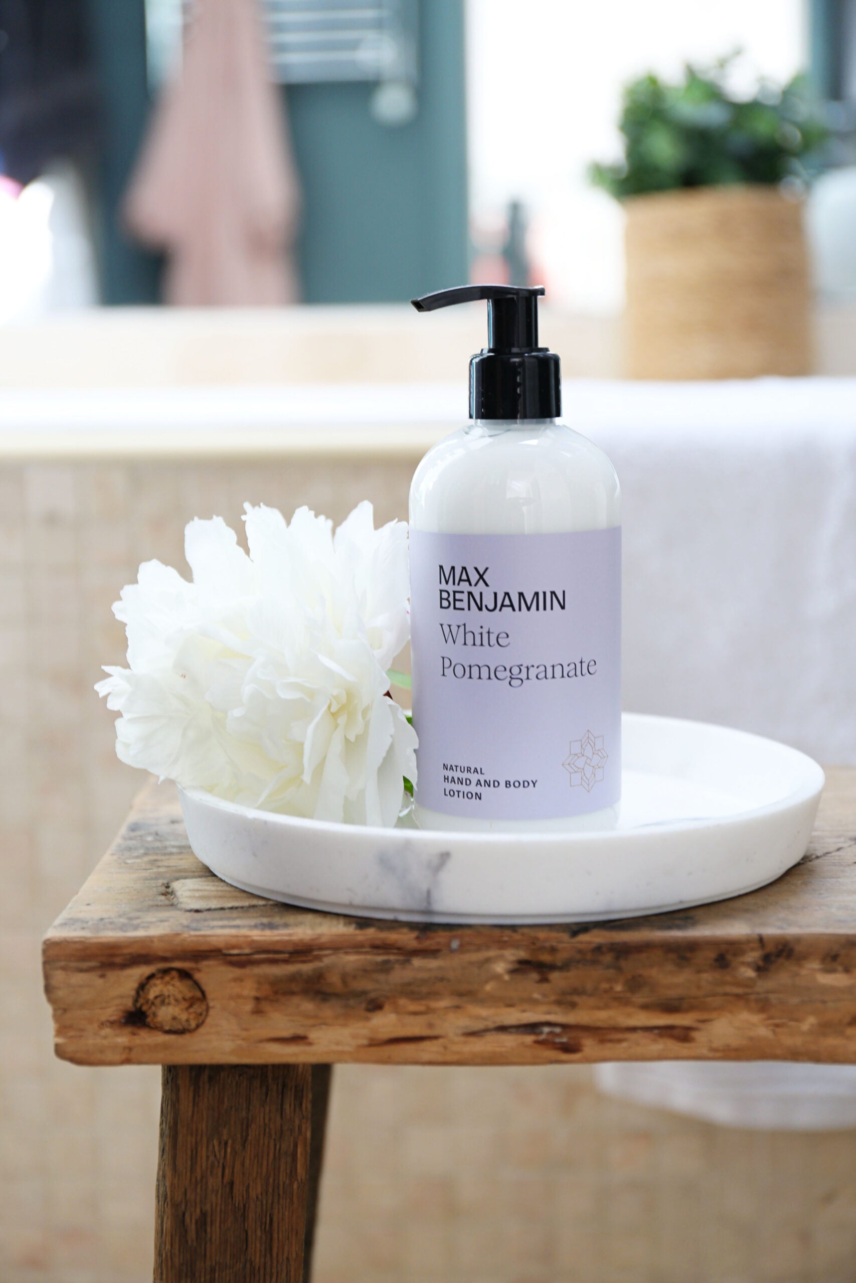 Hand & Body lotion, White Pomegranate