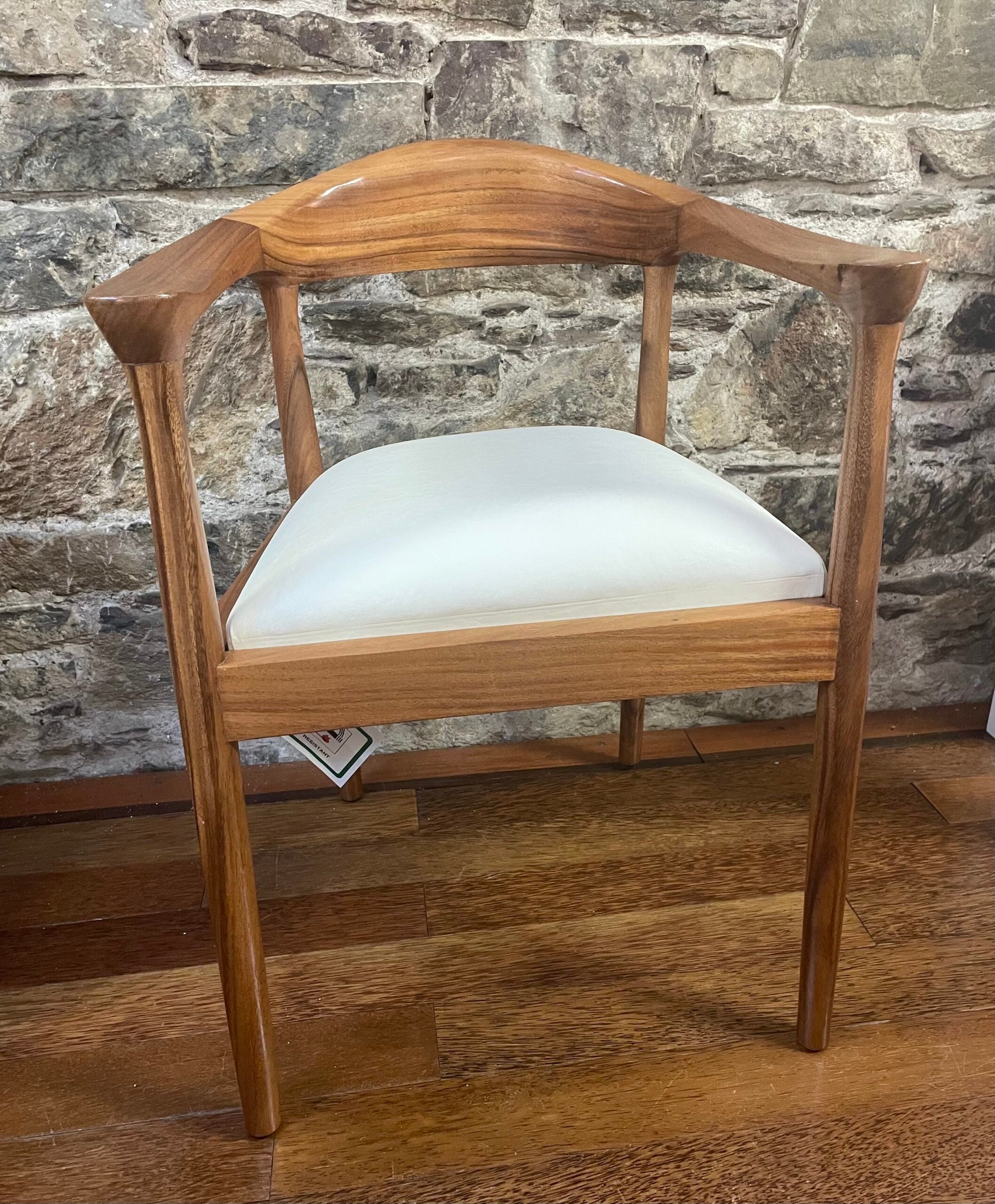 Retro Chair, Cream