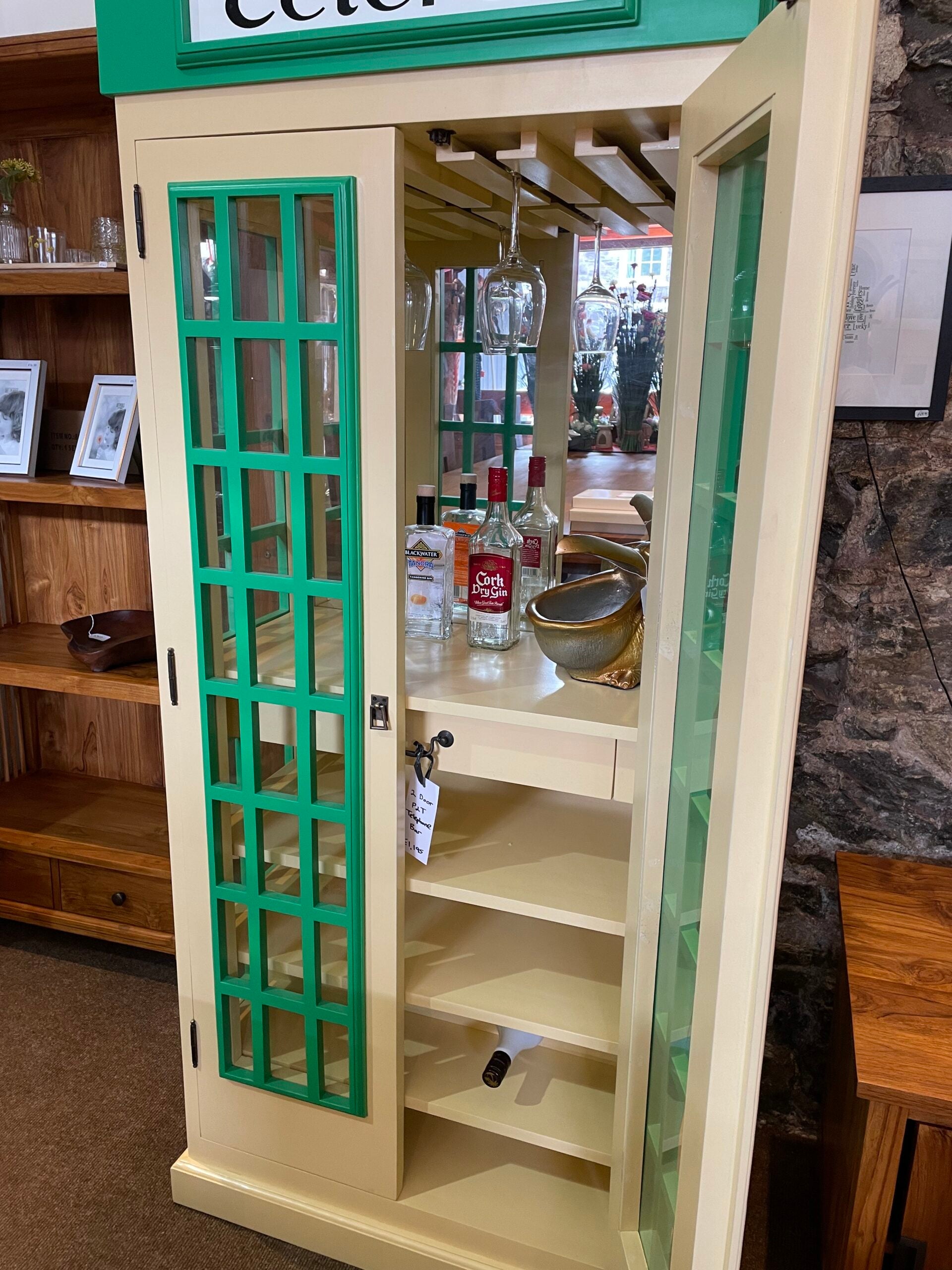 Telefone Bar unit, 2 door, open